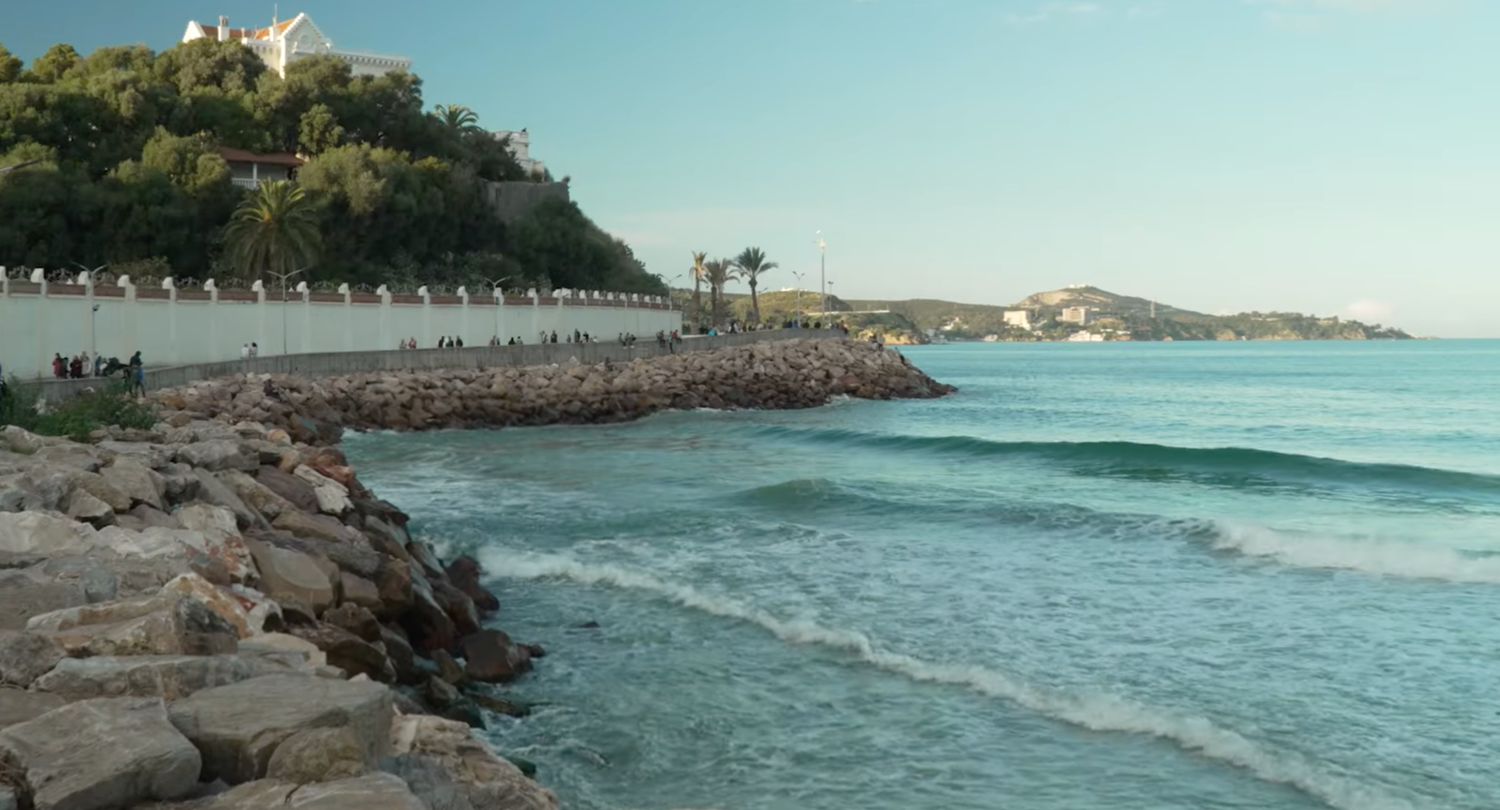 La plage Rezgui Rachid, ex- Saint Cloud, à Annaba (Crédit photo : Direction l'Algérie, la série documentaire / Ayadi Productions)