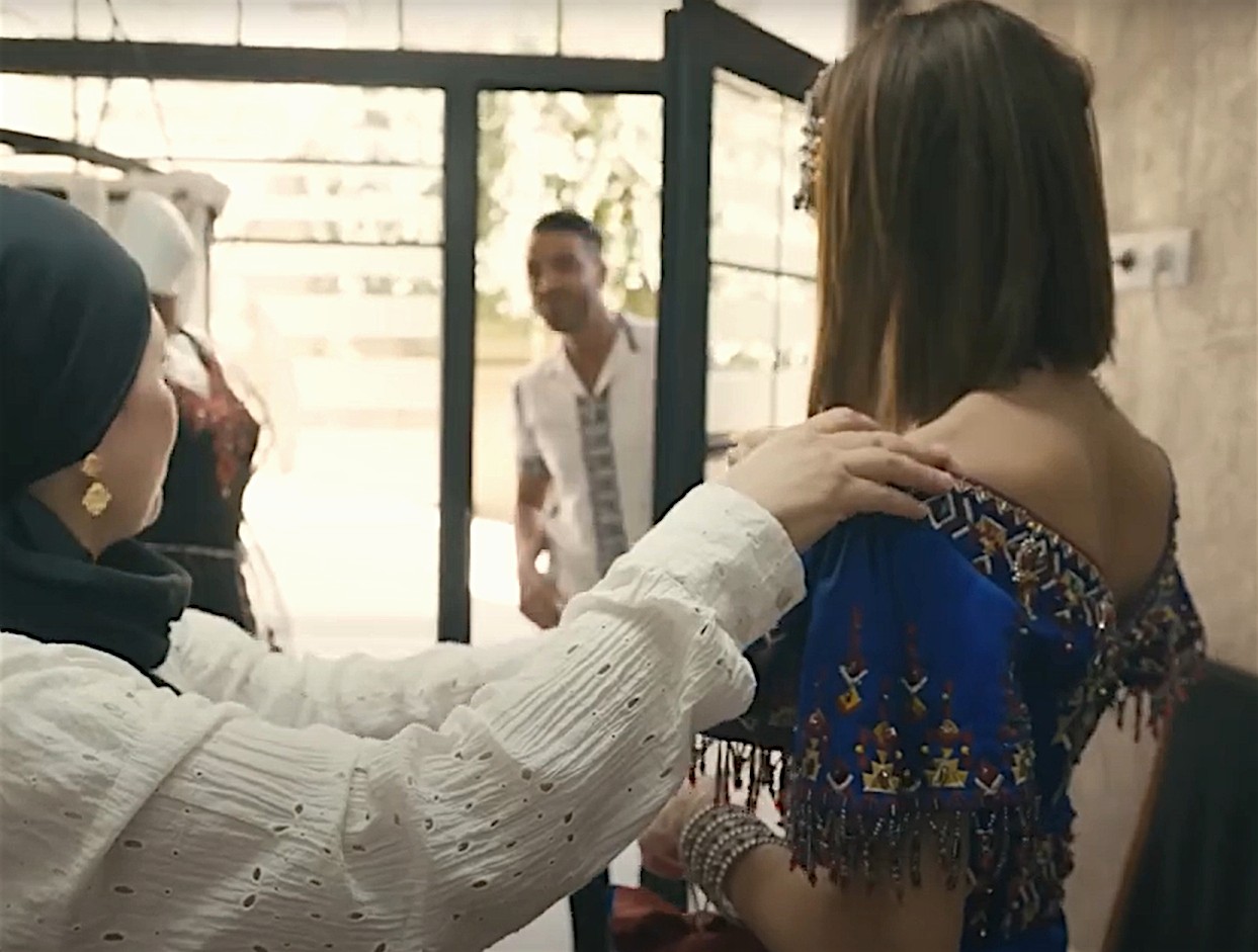 La robe kabyle, entre tradition et modernité